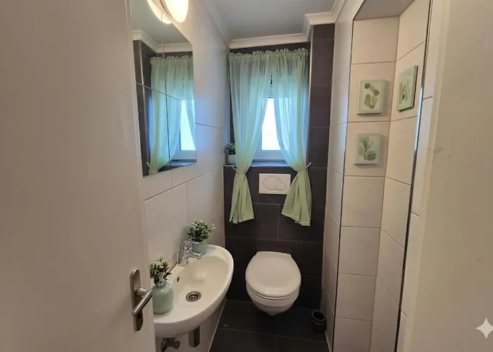 L21-apartment Flensburg, 3 Zimmer, 7 Betten, Standardisierte Ausstattung, Ideal Für Reisende, Pendler, Familien *